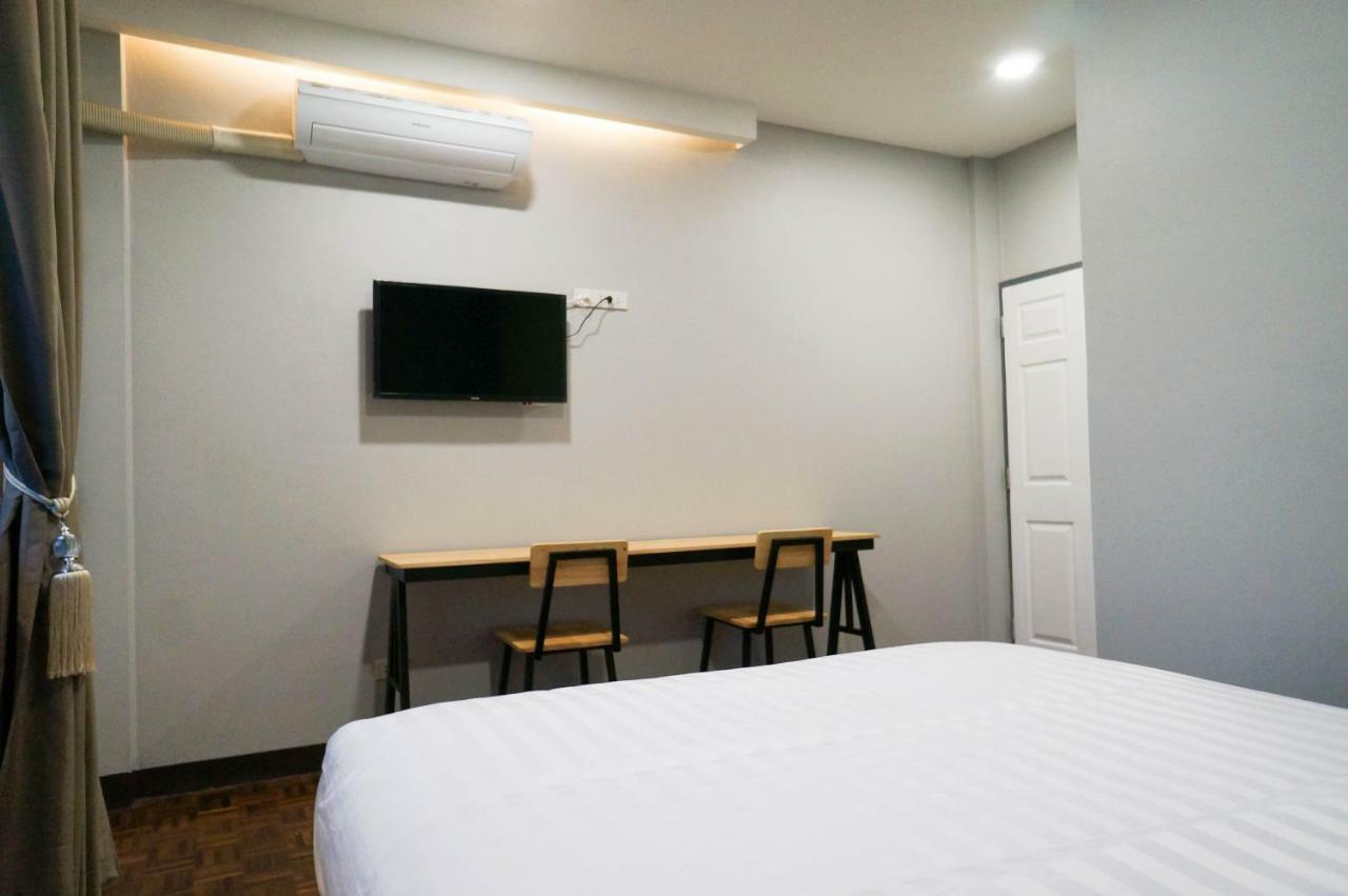 Lux Rooms Night Bazaar Chiang Mai Exterior foto